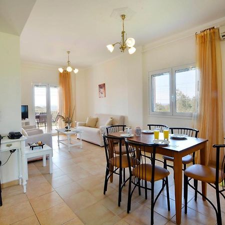 Giokos Apartamento Ágios Matthaíos Exterior foto