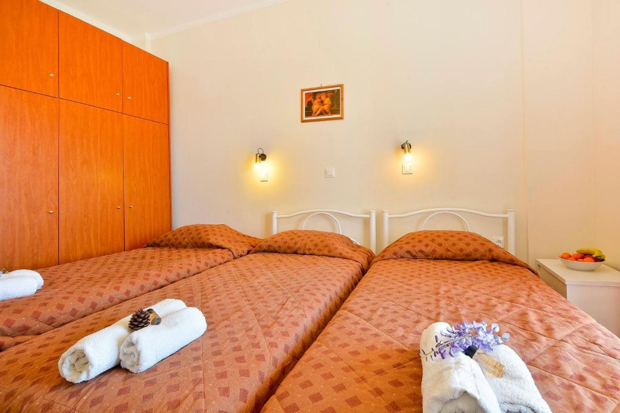 Giokos Apartamento Ágios Matthaíos Exterior foto
